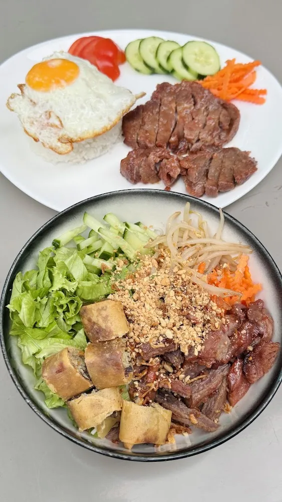 Vermicelles Au Porc Grillé